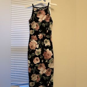Flower midi fitted dress. Extremely comfortable and stretchy.